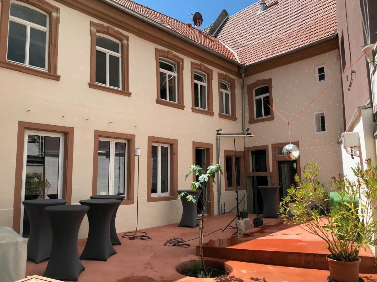 Boutique-Ferienwohnung Im Alten Weinhaus Moser 그런스타트 외부 사진