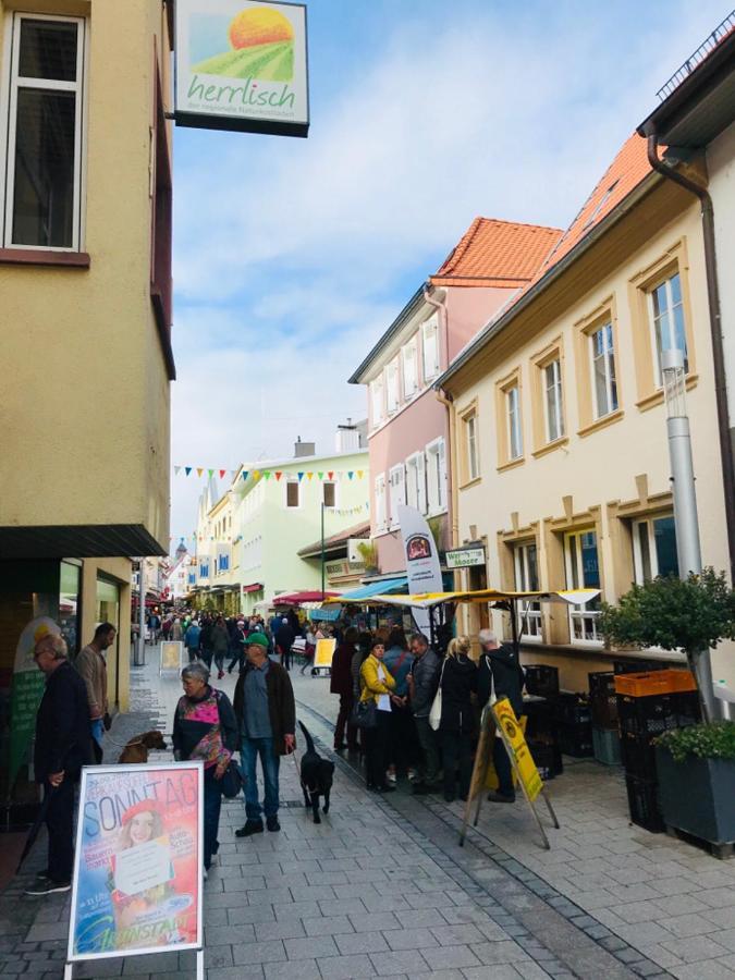 Boutique-Ferienwohnung Im Alten Weinhaus Moser 그런스타트 외부 사진